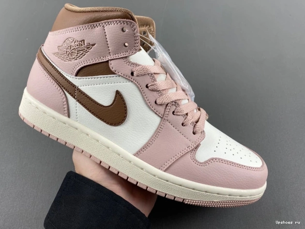 Jordan BQ6472-620 Air Mid  1 Feasts  0728